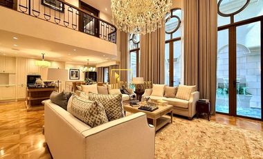 For sale 4 ベッドルーム villa in Watthana, Bangkok