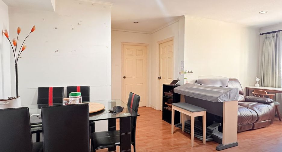 For sale 2 bedrooms condo in Bang Kapi, Bangkok