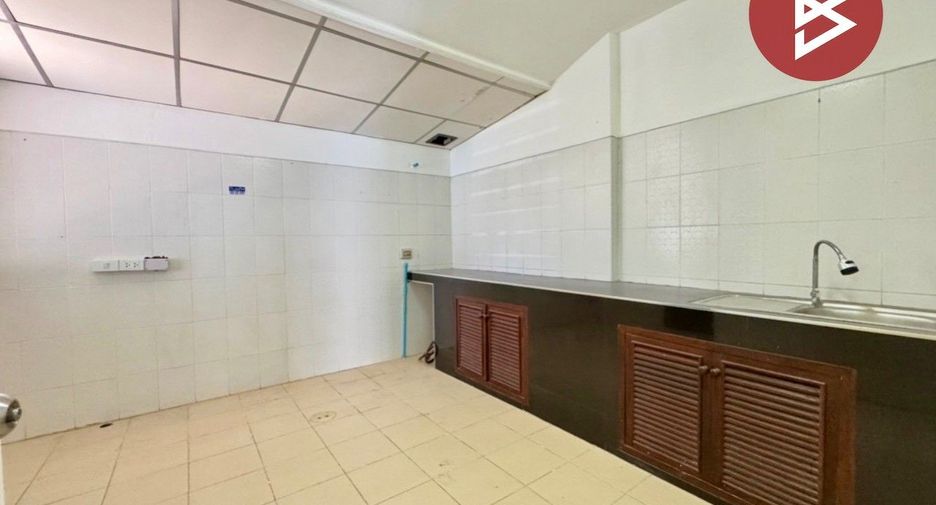 Reihenhaus zum Kauf mit 4 Zimmer in Mueang Samut Prakan, Samut Prakan