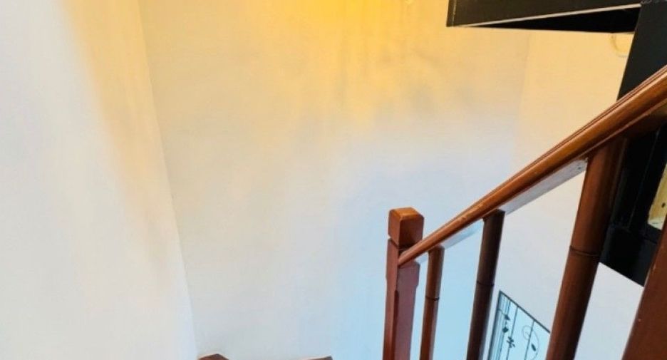Reihenhaus zum Kauf mit 4 Zimmer in Mueang Samut Prakan, Samut Prakan