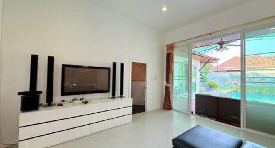 For rent 3 bedrooms house in Bang Lamung, Chonburi