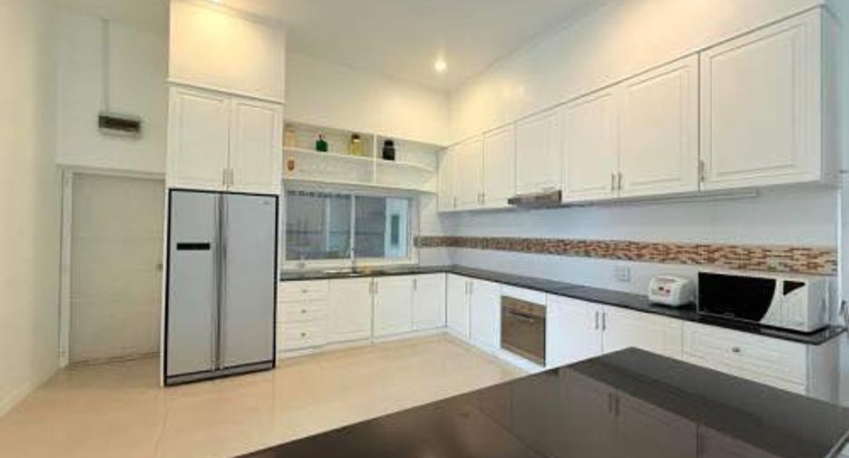 For rent 3 bedrooms house in Bang Lamung, Chonburi