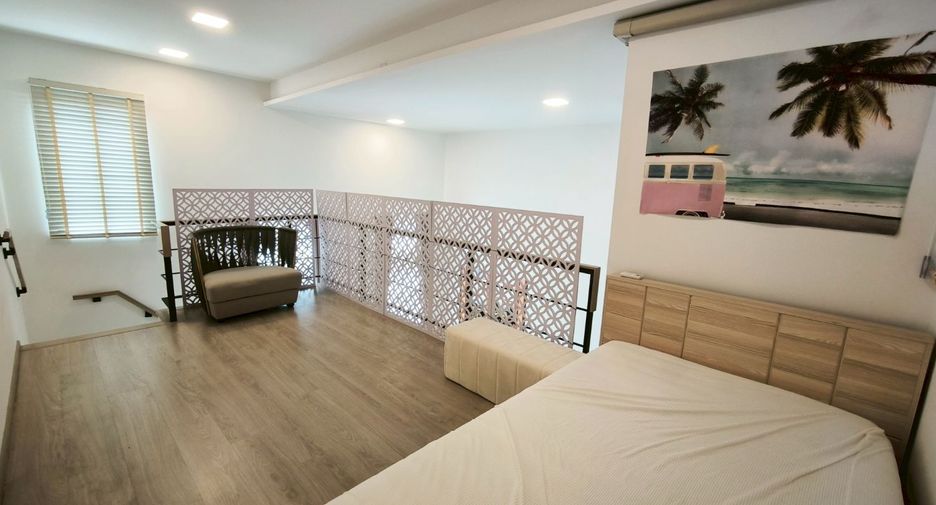 For rent 3 bedrooms townhouse in Bang Phli, Samut Prakan