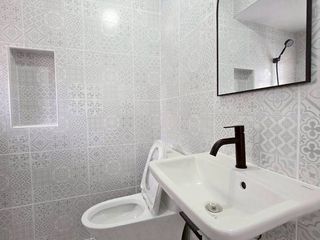 À vendre 3 chambres maison de ville à Si Racha, Chonburi