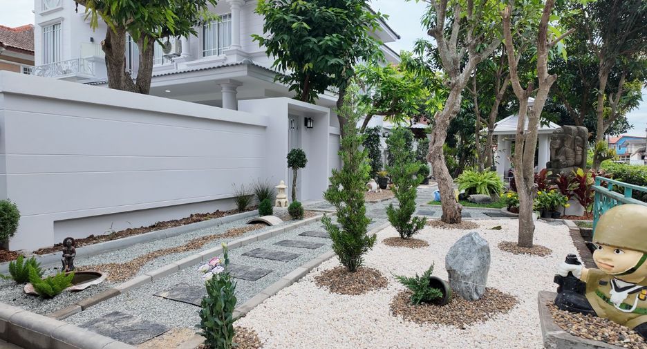 For sale 4 bedrooms villa in Bang Lamung, Chonburi