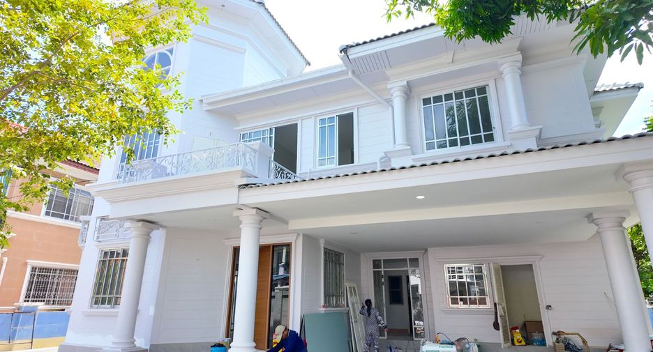 For sale 4 bedrooms villa in Bang Lamung, Chonburi