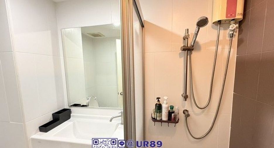 For rent 1 bed condo in Watthana, Bangkok