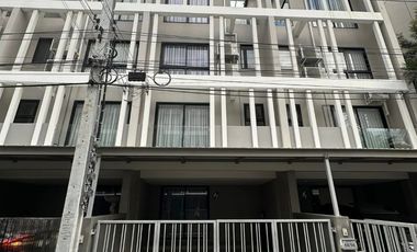 For rent 4 bedrooms townhouse in Mueang Samut Prakan, Samut Prakan