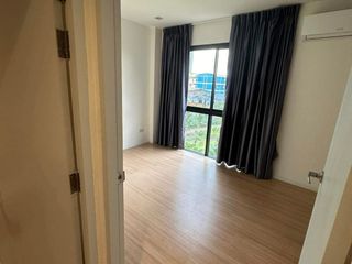 For rent 4 bedrooms townhouse in Mueang Samut Prakan, Samut Prakan