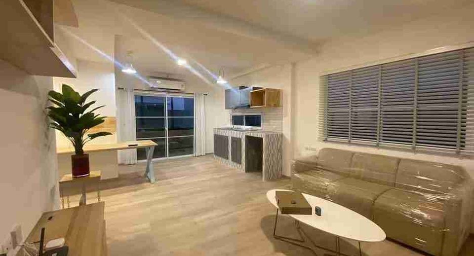 For rent 2 bedrooms townhouse in Prawet, Bangkok
