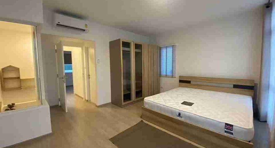 For rent 2 bedrooms townhouse in Prawet, Bangkok