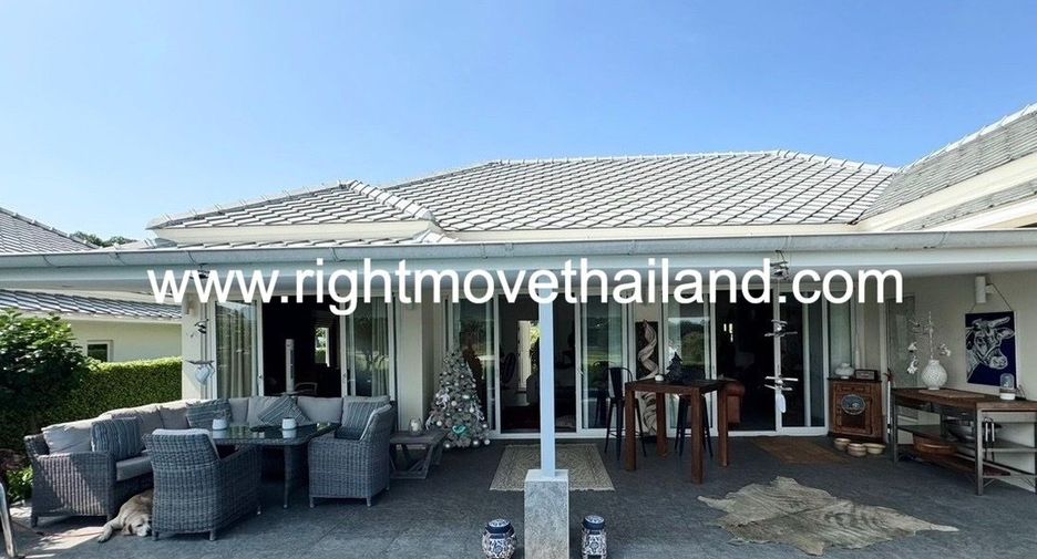 For sale 3 bedrooms house in Hua Hin, Prachuap Khiri Khan