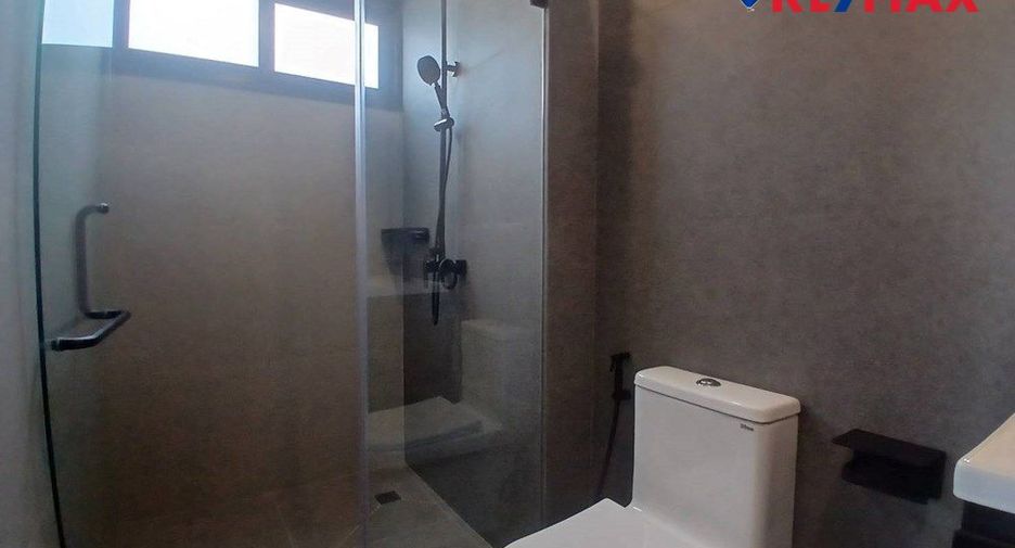 For rent 3 bedrooms house in Bang Lamung, Chonburi
