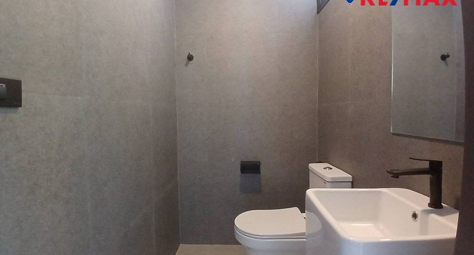 For rent 3 bedrooms house in Bang Lamung, Chonburi