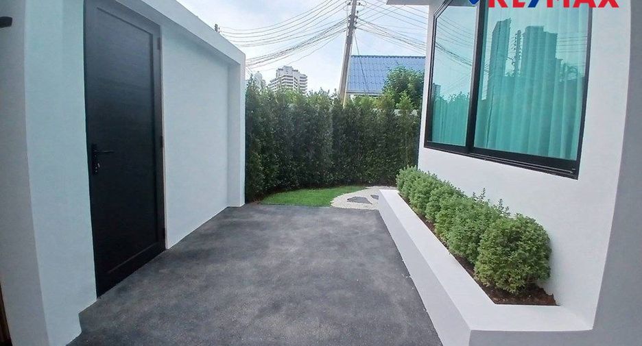 For rent 3 bedrooms house in Bang Lamung, Chonburi