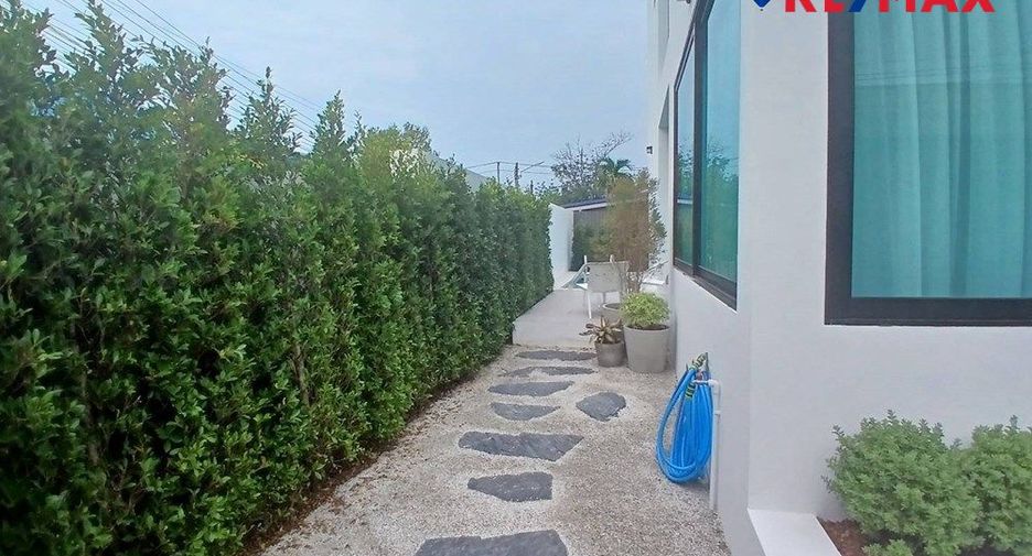 For rent 3 bedrooms house in Bang Lamung, Chonburi