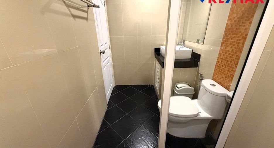For sale studio condo in Bang Lamung, Chonburi