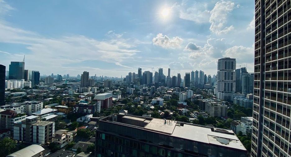 À louer 1 chambre condo à Khlong Toei, Bangkok