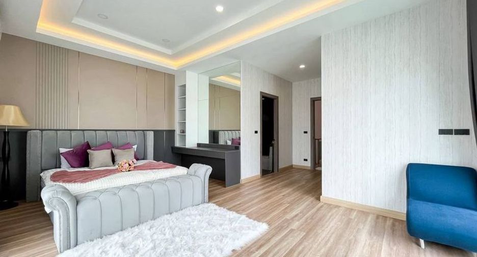 Villa en venta de 4 habitaciones en Bang Lamung, Chonburi
