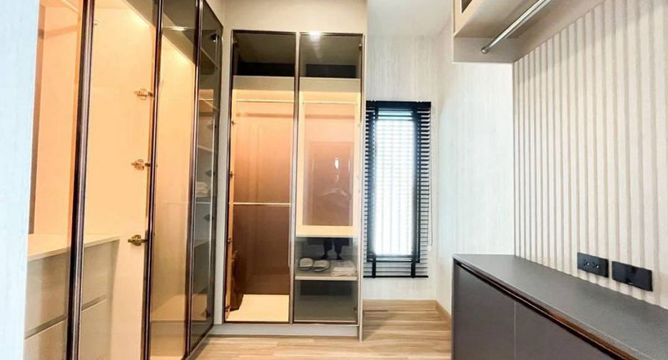 Villa en venta de 4 habitaciones en Bang Lamung, Chonburi