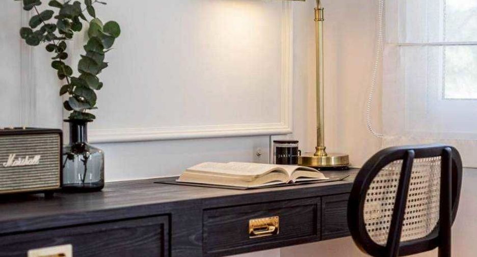 For sale 4 bedrooms house in Mueang Samut Prakan, Samut Prakan