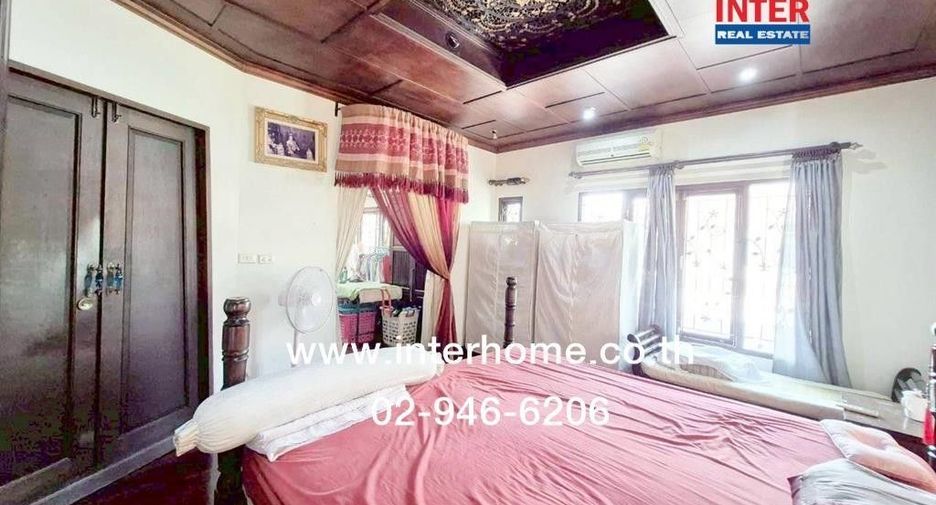 For sale 4 bedrooms house in Bang Khae, Bangkok