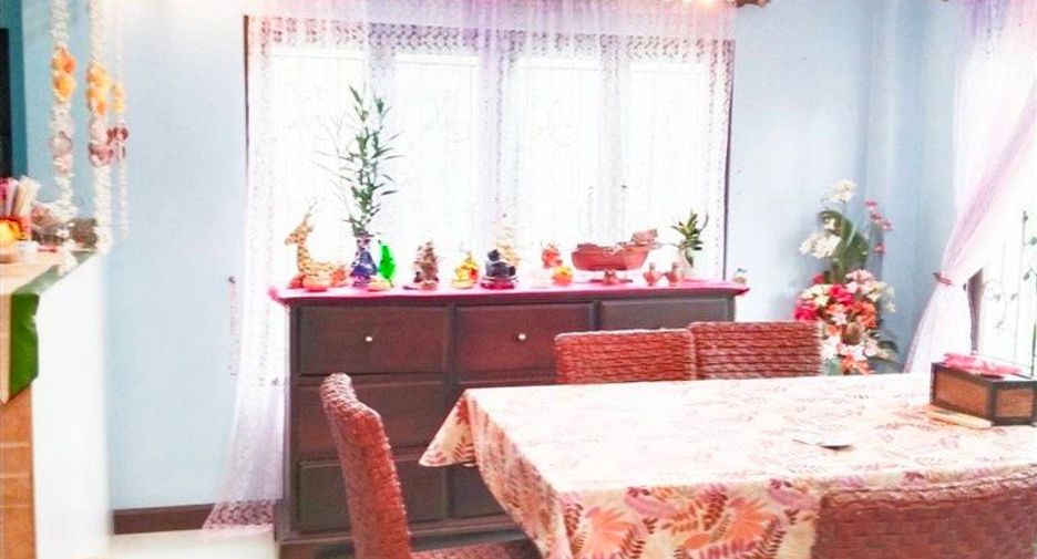 For sale 4 bedrooms house in Bang Khae, Bangkok