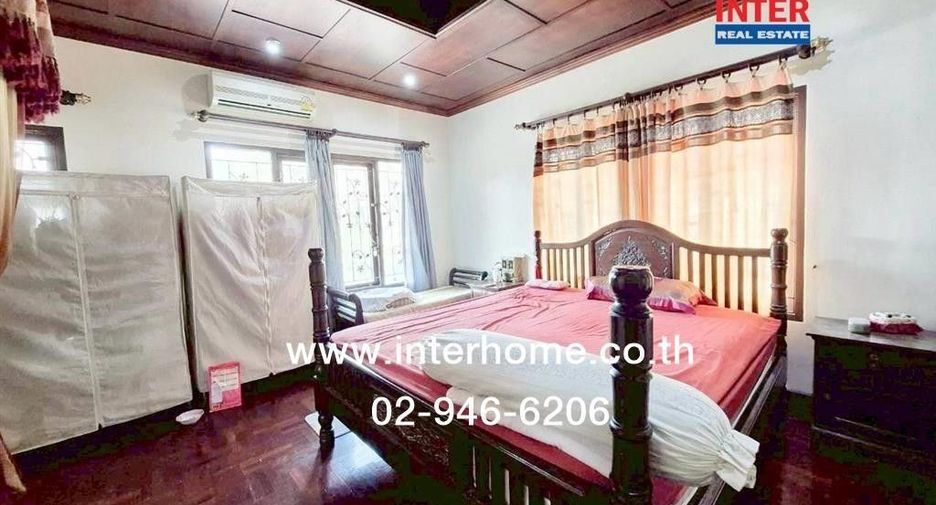 For sale 4 bedrooms house in Bang Khae, Bangkok