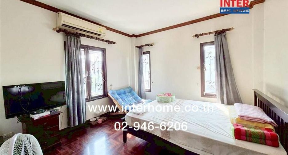 For sale 4 bedrooms house in Bang Khae, Bangkok