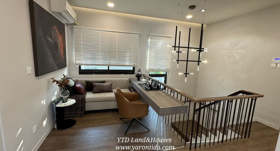 Haus zur Miete mit 4 Zimmer in Bang Phli, Samut Prakan