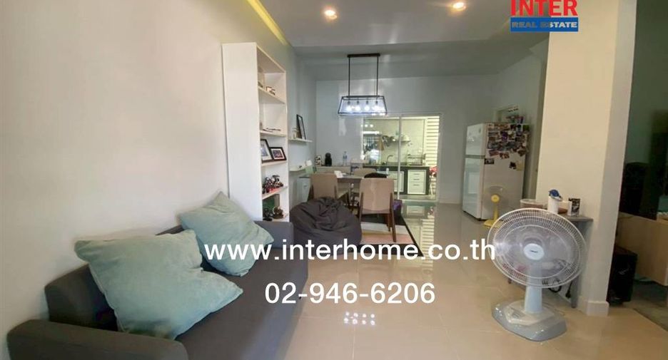 出售 3 卧室 联排别墅 在 Sai Noi, Nonthaburi