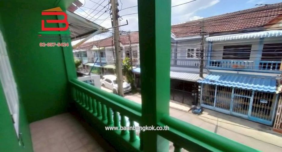 For sale 2 bedrooms townhouse in Lam Luk Ka, Pathum Thani