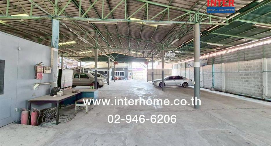 For sale 4 bedrooms warehouse in Pak Kret, Nonthaburi