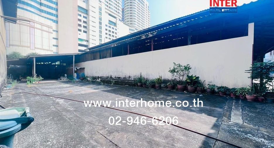 For sale land in Pom Prap Sattru Phai, Bangkok