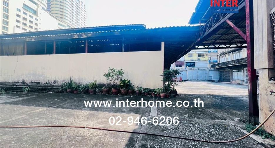 For sale land in Pom Prap Sattru Phai, Bangkok