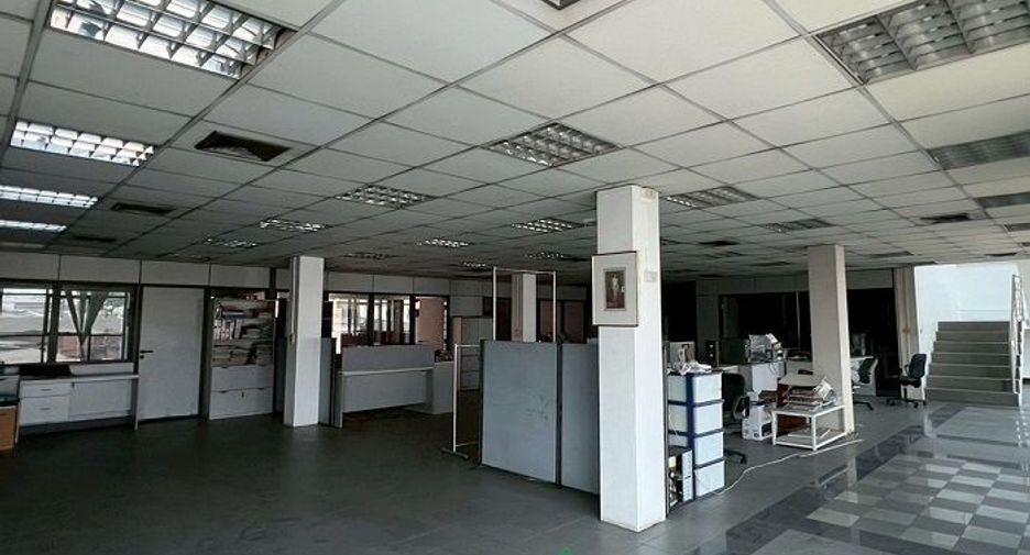 Almacén en alquiler y en venta en Sam Phran, Nakhon Pathom