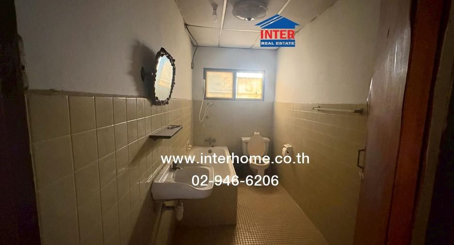 出售 3 卧室 独立屋 在 Lat Phrao, 曼谷