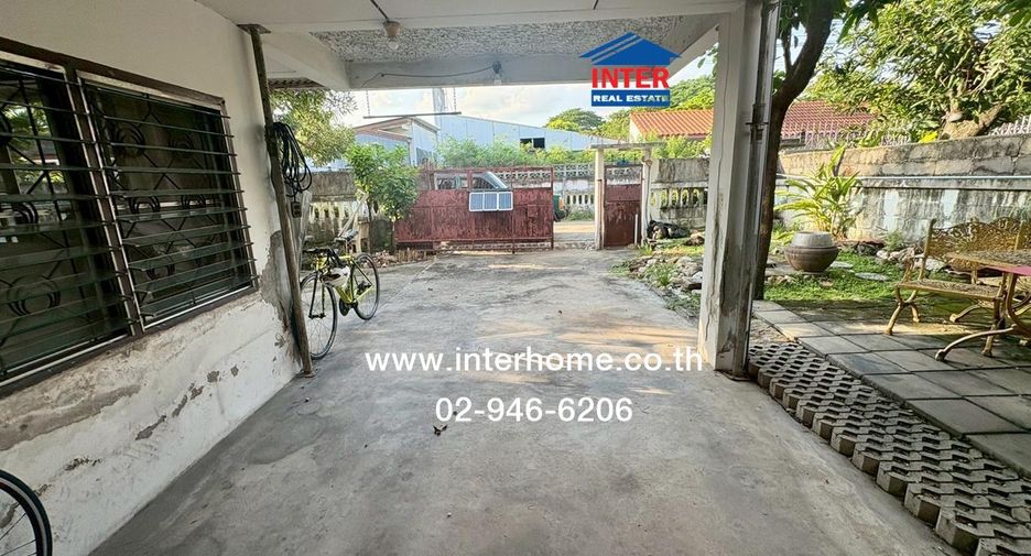 出售 3 卧室 独立屋 在 Lat Phrao, 曼谷