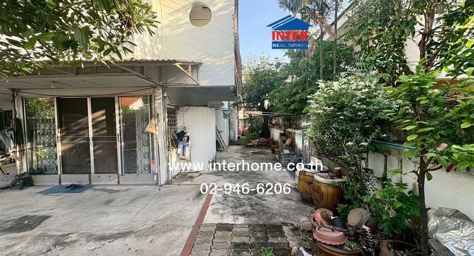 出售 3 卧室 独立屋 在 Lat Phrao, 曼谷