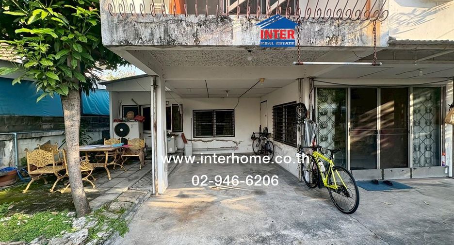 出售 3 卧室 独立屋 在 Lat Phrao, 曼谷