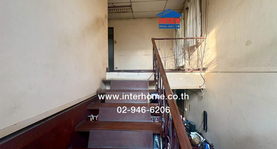 出售 3 卧室 独立屋 在 Lat Phrao, 曼谷