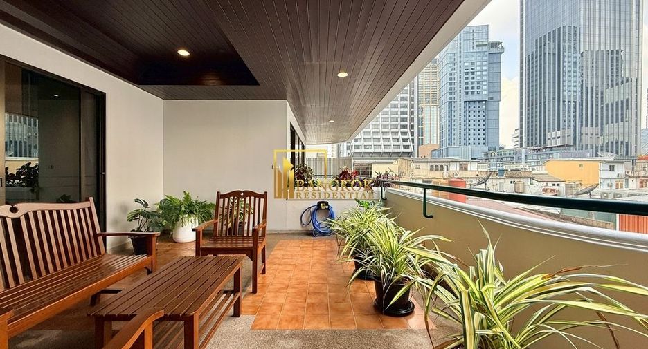 Apartamento en alquiler de 4 habitaciones en Khlong Toei, Bangkok