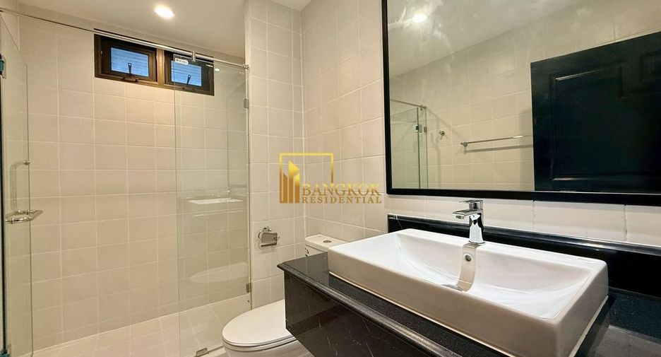 Apartamento en alquiler de 4 habitaciones en Khlong Toei, Bangkok