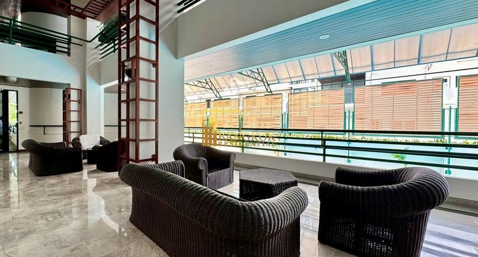 Apartamento en alquiler de 4 habitaciones en Khlong Toei, Bangkok