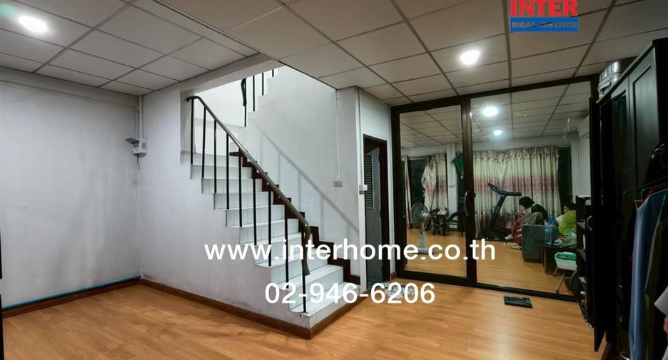 Reihenhaus zum Kauf mit 3 Zimmer in Khlong Luang, Pathum Thani