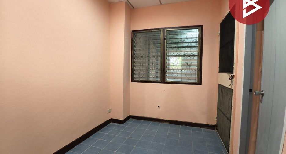 For sale 2 bedrooms townhouse in Lat Krabang, Bangkok