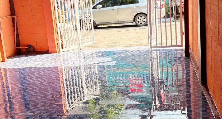 For sale 2 bedrooms townhouse in Lat Krabang, Bangkok
