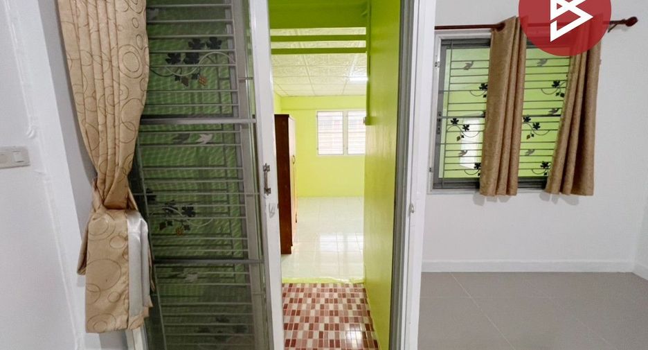 For sale 3 bedrooms townhouse in Bang Sao Thong, Samut Prakan