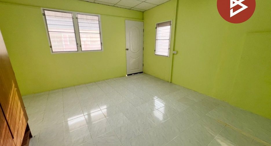 For sale 3 bedrooms townhouse in Bang Sao Thong, Samut Prakan
