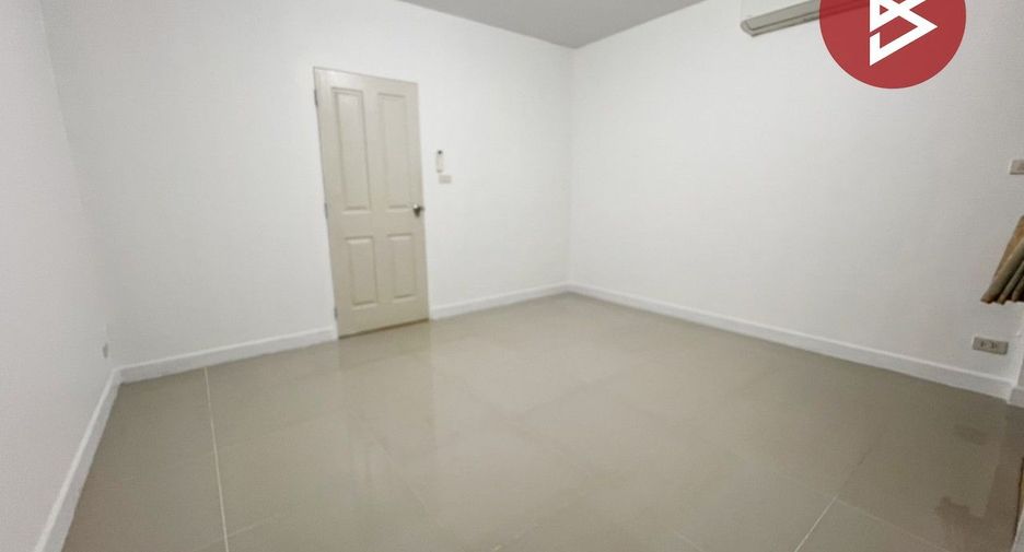For sale 3 bedrooms townhouse in Bang Sao Thong, Samut Prakan